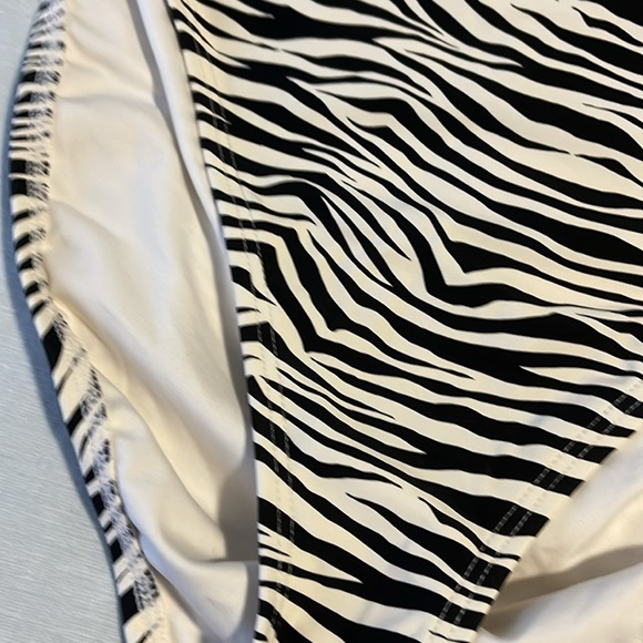 NWOT Michael Kors Bikini - Picture 3 of 7